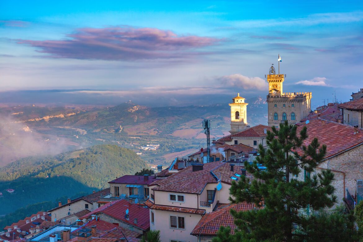 San Marino all'alba